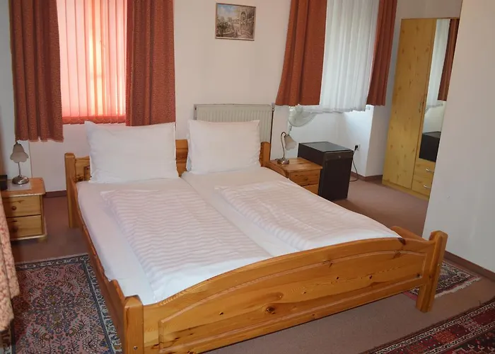 Walzerstadt Bed and Breakfast